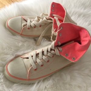 American Eagle Tennis shoes